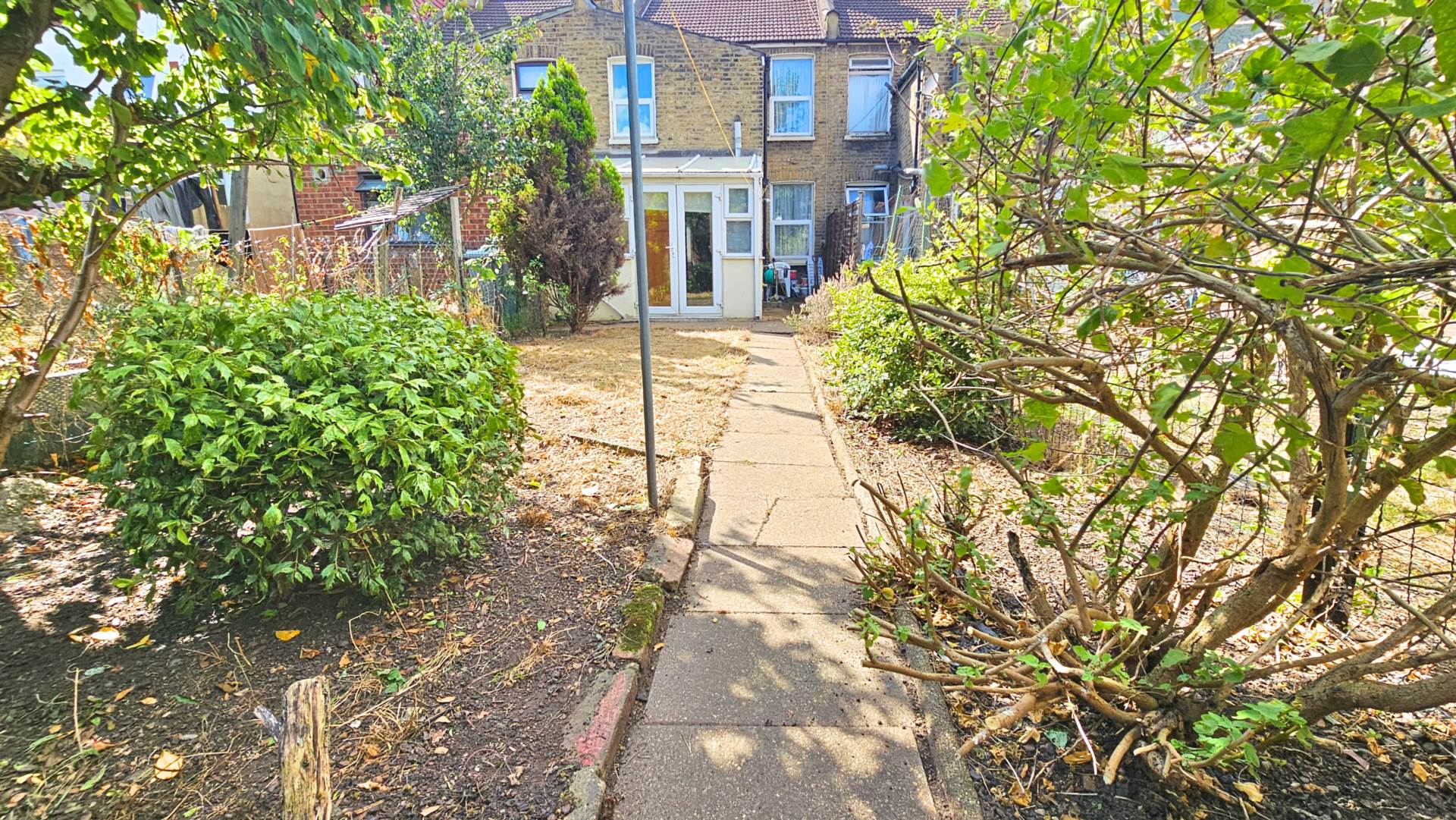 Fourth Avenue, Manor Park, E12, Image 15