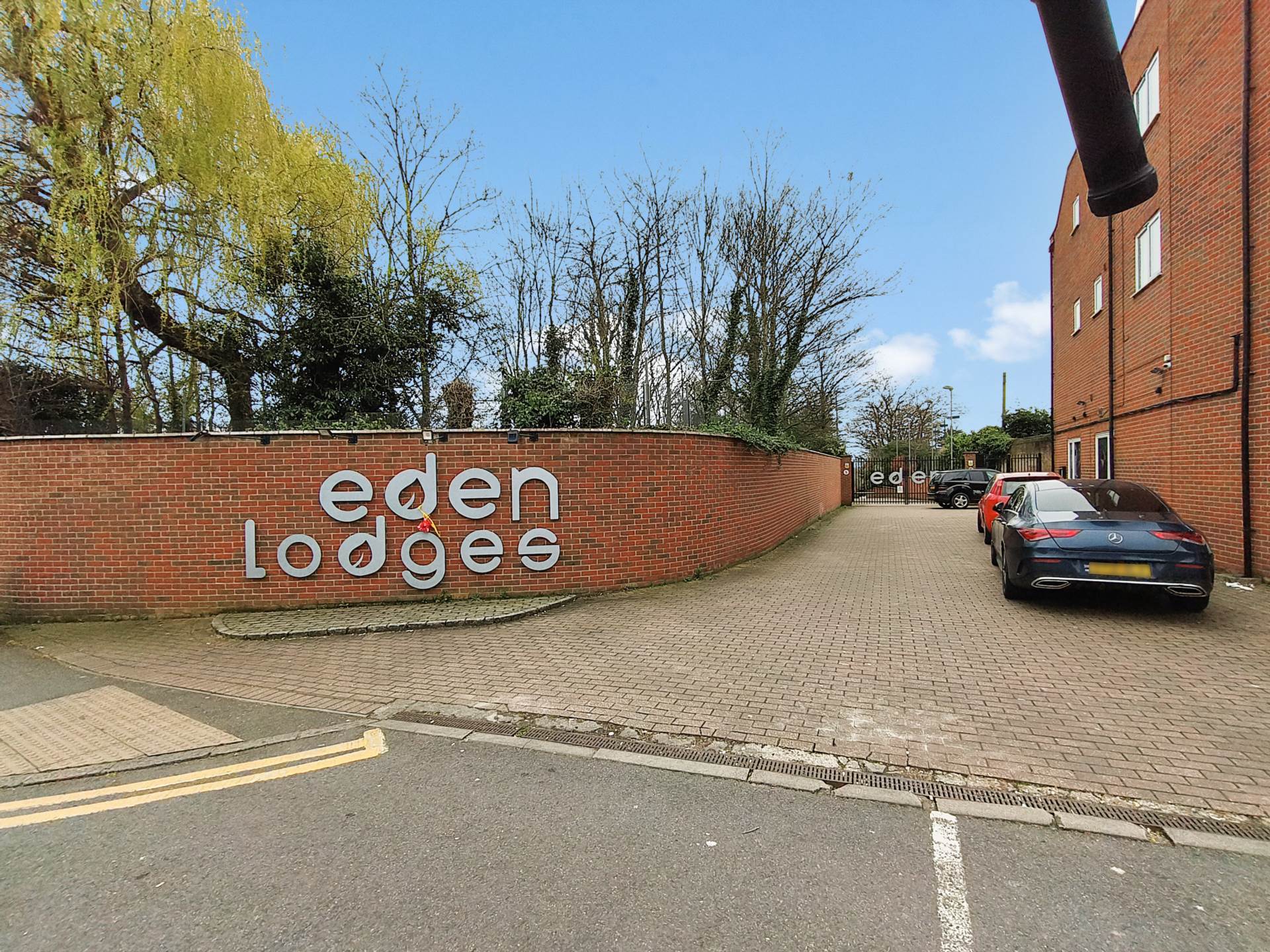 Eden Lodges, Chigwell, IG7, Image 21