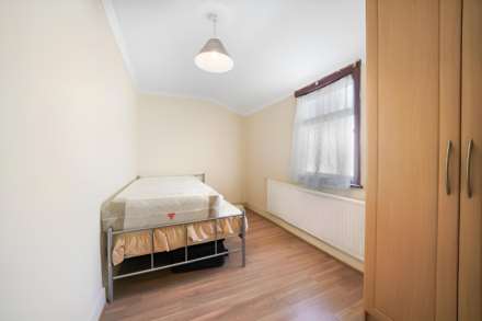 Lucas Avenue, London, E13 0RL, Image 12