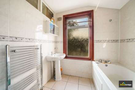 Lucas Avenue, London, E13 0RL, Image 13