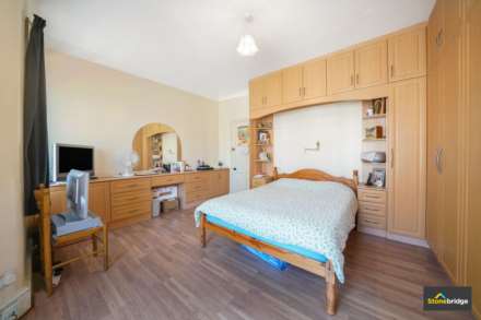 Lucas Avenue, London, E13 0RL, Image 9