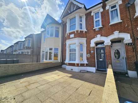 Westwood Road, Sevenkings IG3, Image 1