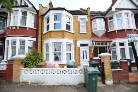 2 Bedroom Flat, Colchester Road, Leyton, E10