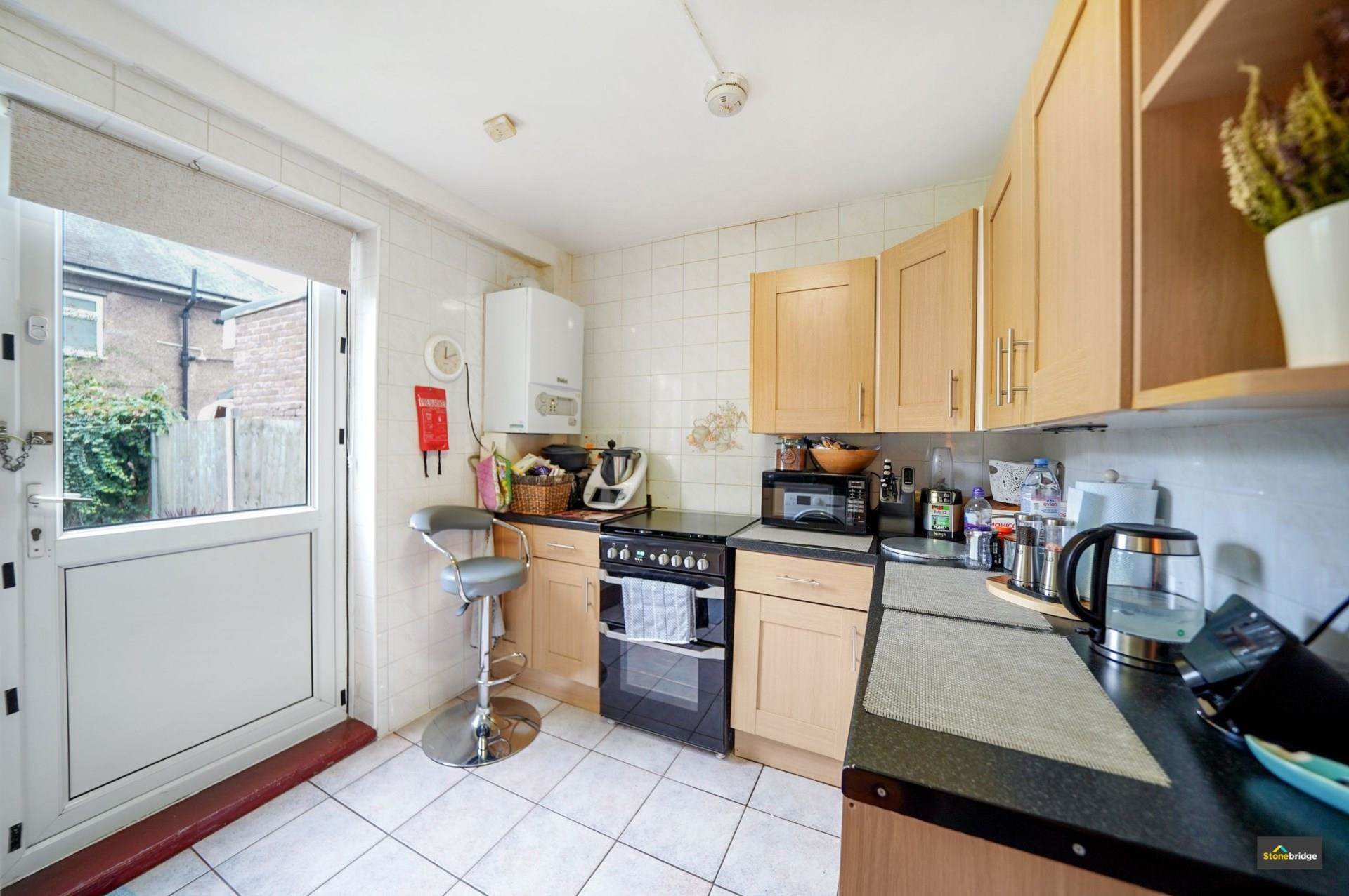 Neesham Road, Dagenham, RM8, Image 5
