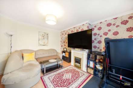 Neesham Road, Dagenham, RM8, Image 3