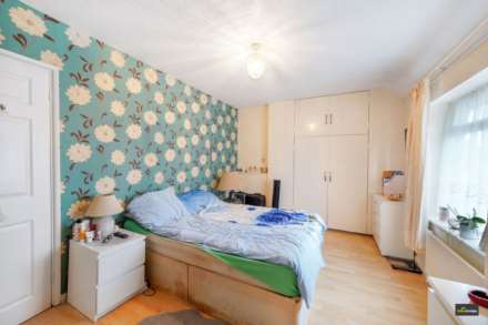 Neesham Road, Dagenham, RM8, Image 8