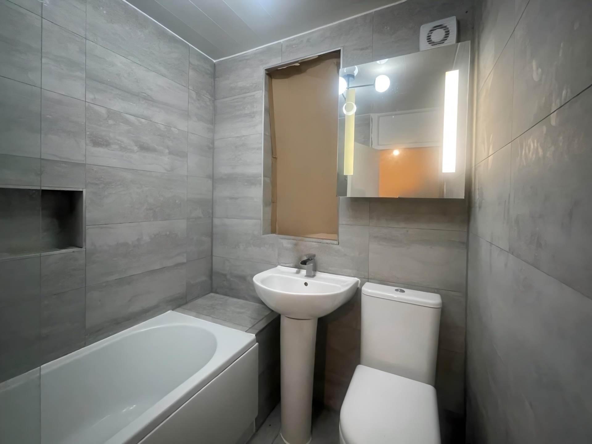 High Street, Walthamstow, E17, Image 5