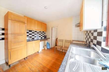 Little Ilford Lane, Manor Park, E12 5PW, Image 4