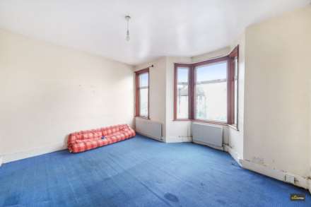 Little Ilford Lane, Manor Park, E12 5PW, Image 9
