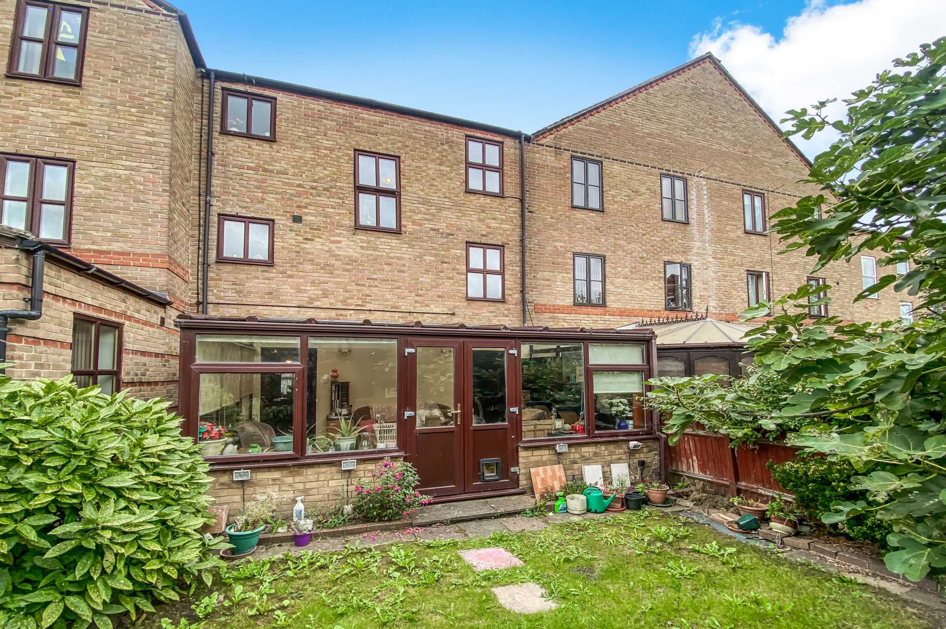 Garnet Walk, Beckton, E6, Image 2
