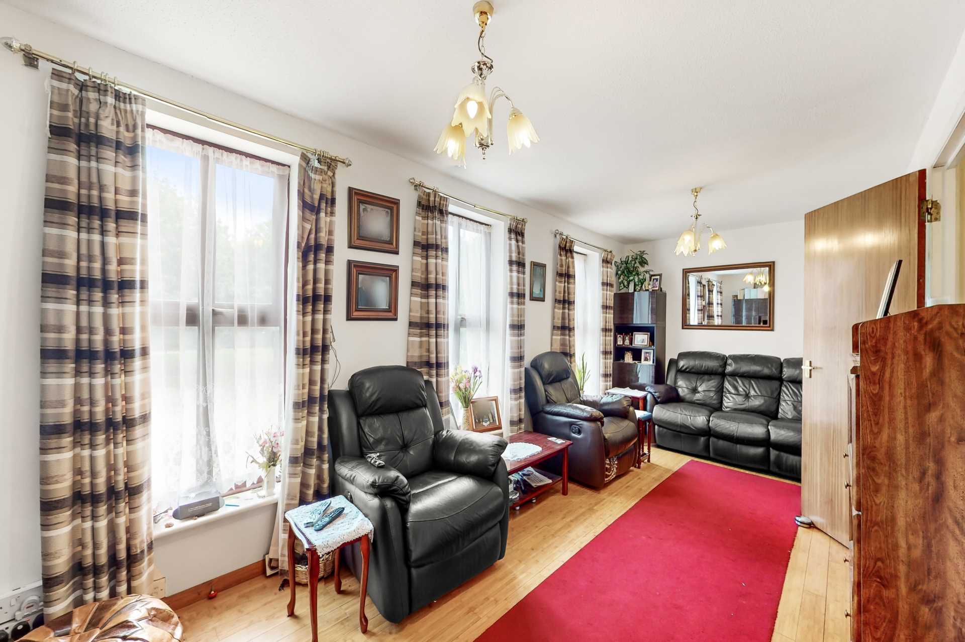 Garnet Walk, Beckton, E6, Image 5