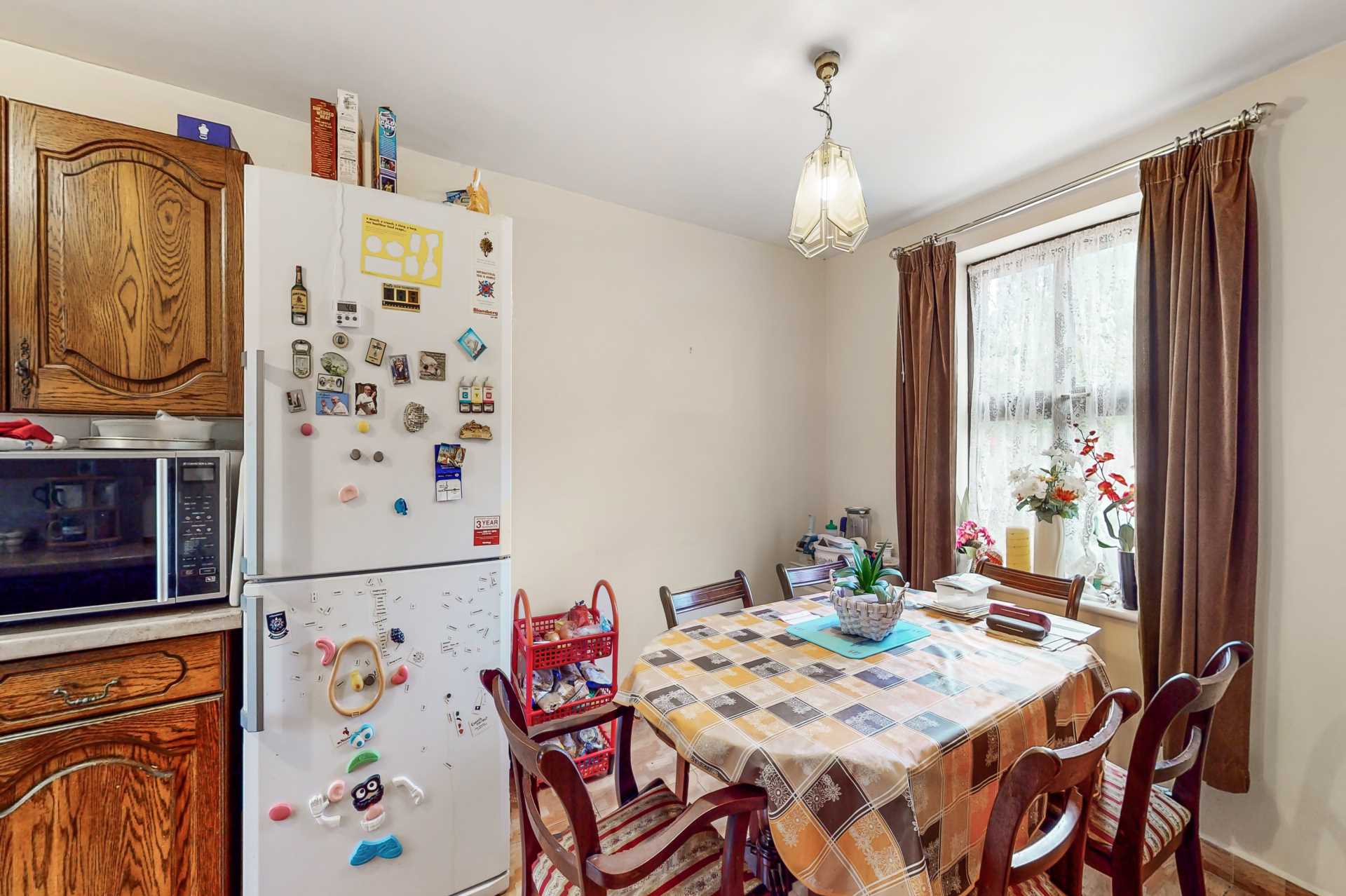 Garnet Walk, Beckton, E6, Image 9