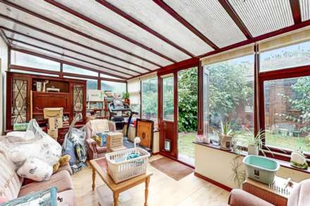 Garnet Walk, Beckton, E6, Image 12