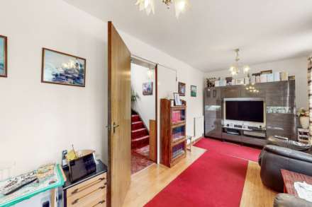 Garnet Walk, Beckton, E6, Image 4