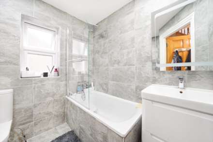 Seventh Avenue, London, E12 5JH, Image 17