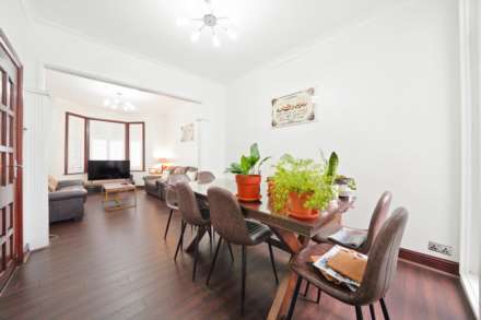 Seventh Avenue, London, E12 5JH, Image 4