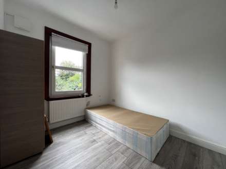 Khartoum Road, Plaistow, E13, Image 6