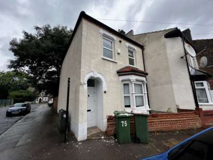 Khartoum Road, Plaistow, E13, Image 9