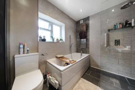 Elizabeth Road, East Ham, E6, Image 13