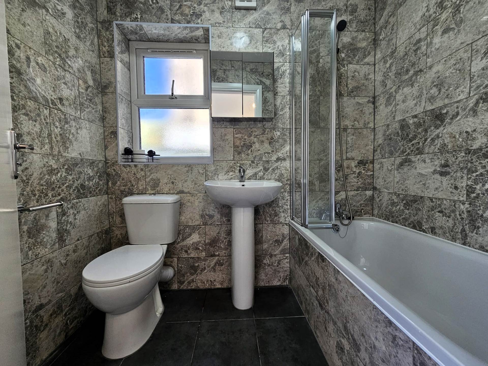 Ashville Road, Leytonstone, E11, Image 9
