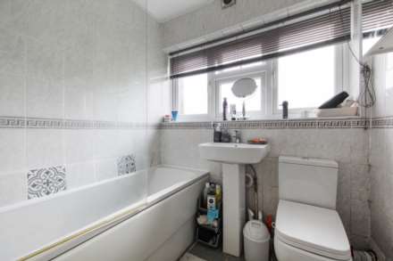 Hollidge Way, Dagenham, RM10, Image 10