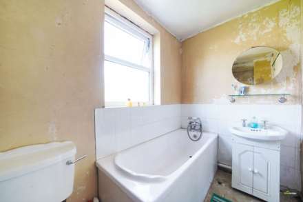 Olive Road, Plaistow, E13 9PZ, Image 19