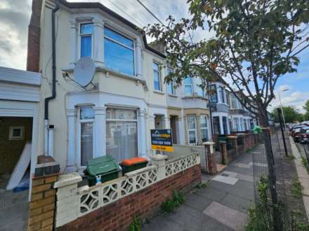 Fourth Avenue, London, E12 6DR, Image 1