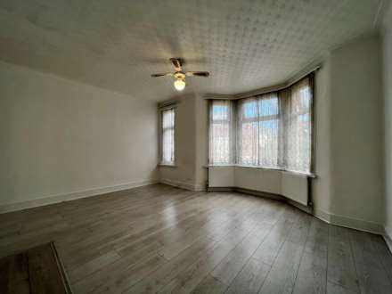 Hartley Avenue, East Ham, E6, Image 11