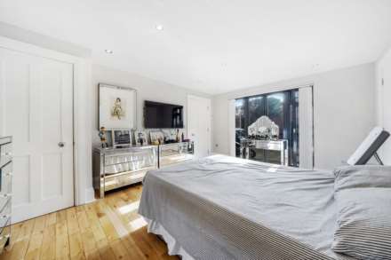 Lingmere Close, Chigwell Row, IG7, Image 10