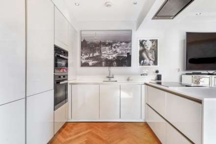 Lingmere Close, Chigwell Row, IG7, Image 6