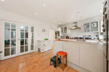 Whyteville Road, Forest Gate, E7, Image 2