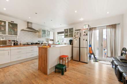 Whyteville Road, Forest Gate, E7, Image 3