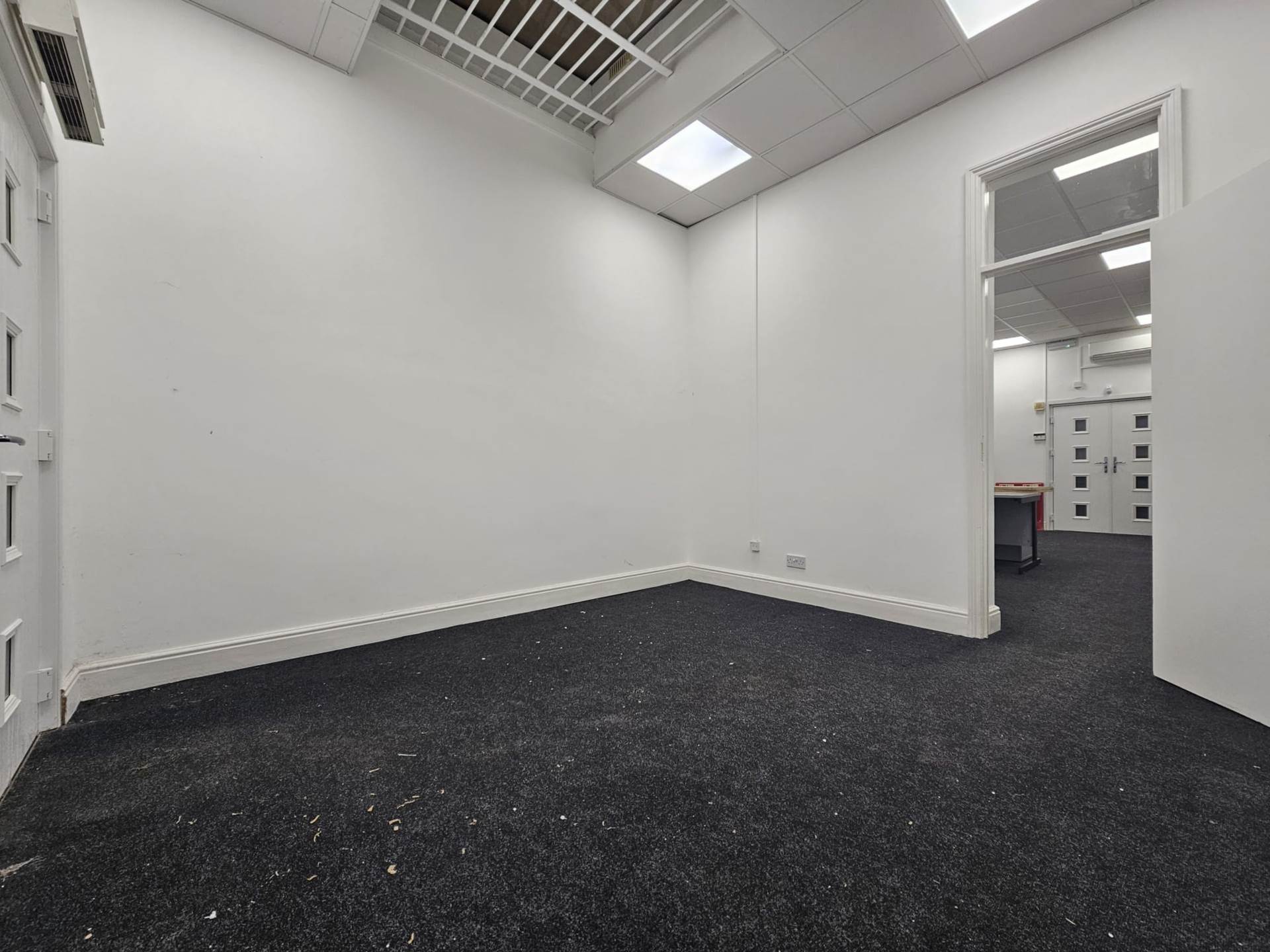 Fowler Rd, Hainault, IG6 3UJ, Image 5