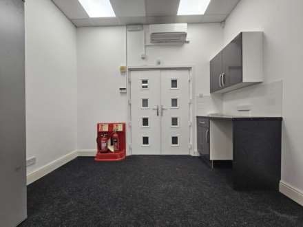 Fowler Rd, Hainault, IG6 3UJ, Image 6