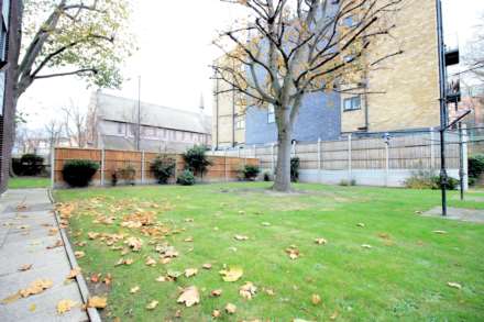 Tenbury Close, Forest Gate, E7, Image 9