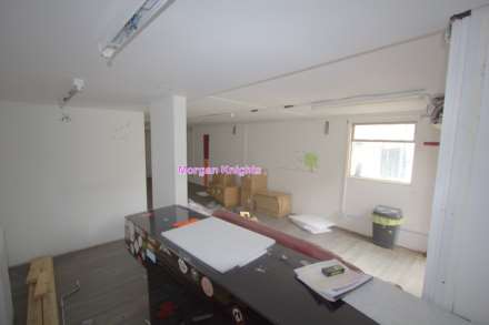 Barking Road, Plaistow, E13, Image 12
