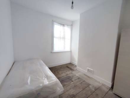 Fifth Avenue, Manor Park, E12 6DA, Image 3
