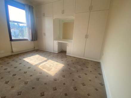 Coleridge Avenue, London, E12, Image 6