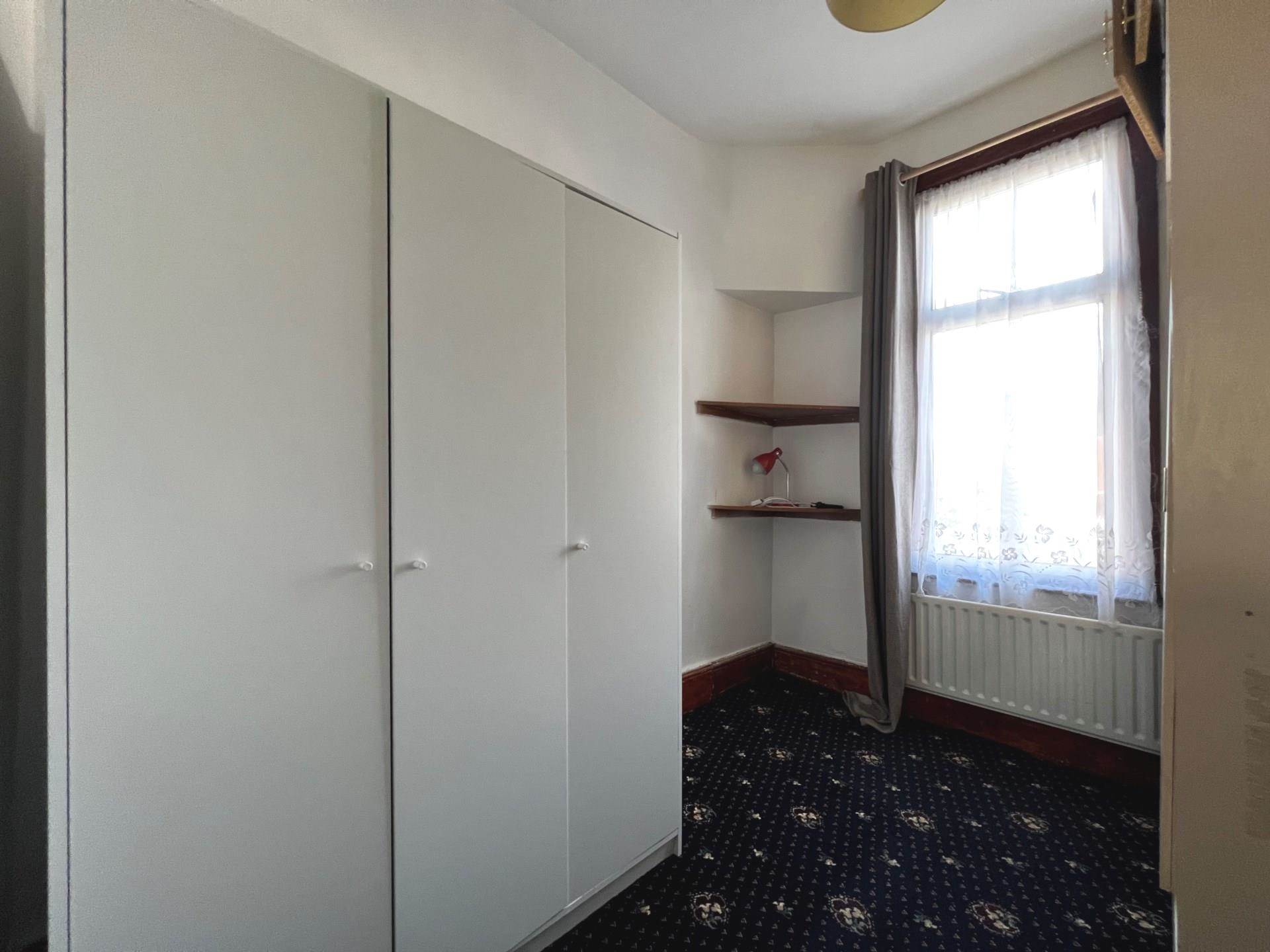 Leamington Garden, Seven Kings, IG3, Image 22