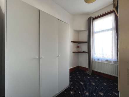 Leamington Garden, Seven Kings, IG3, Image 22