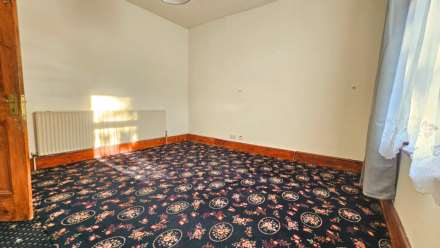 Leamington Garden, Seven Kings, IG3, Image 7