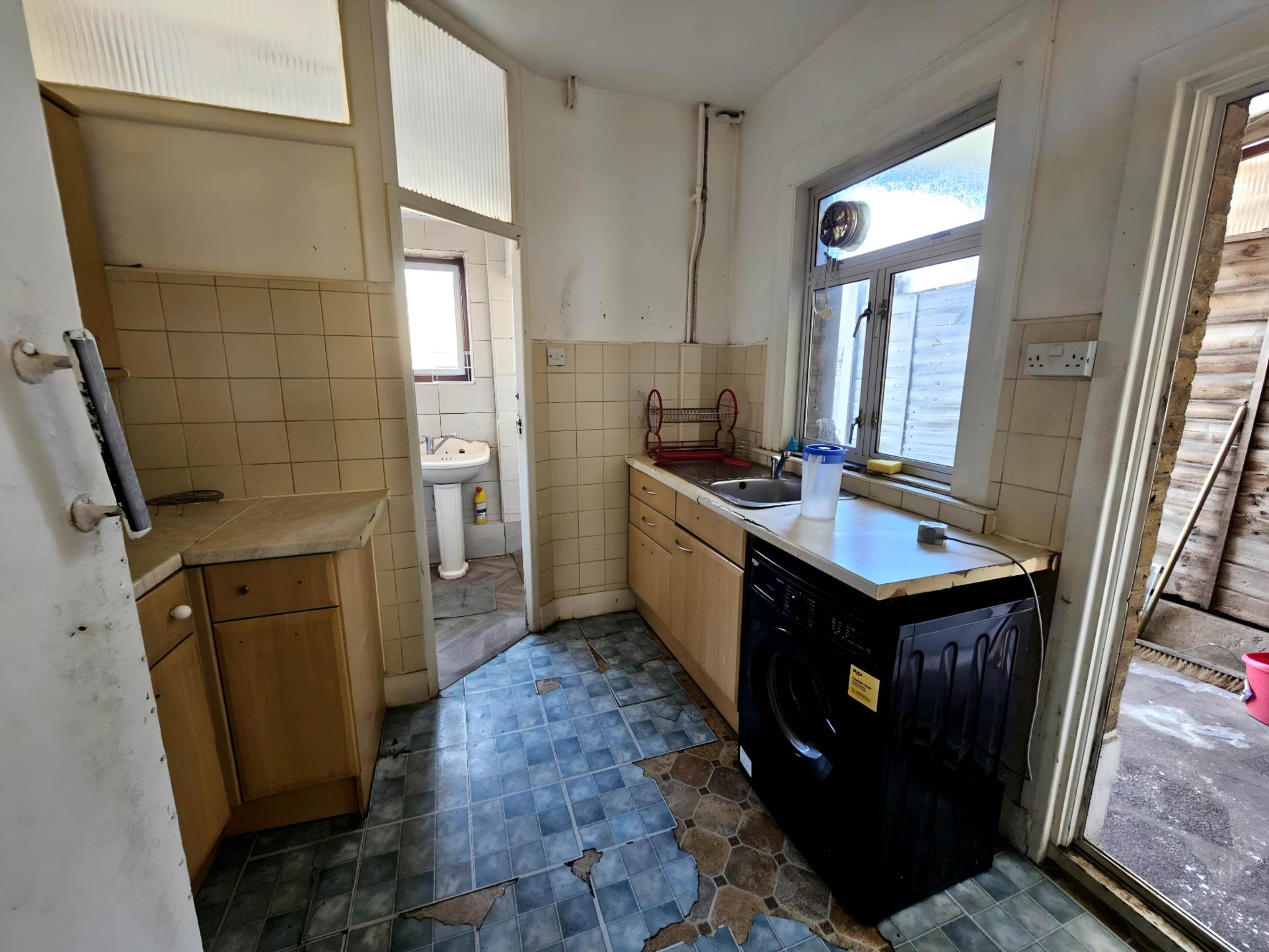 Henley Road, Ilford, IG1, Image 8