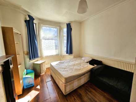 Henley Road, Ilford, IG1, Image 2