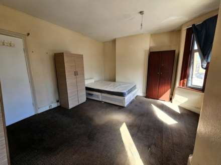 Henley Road, Ilford, IG1, Image 6