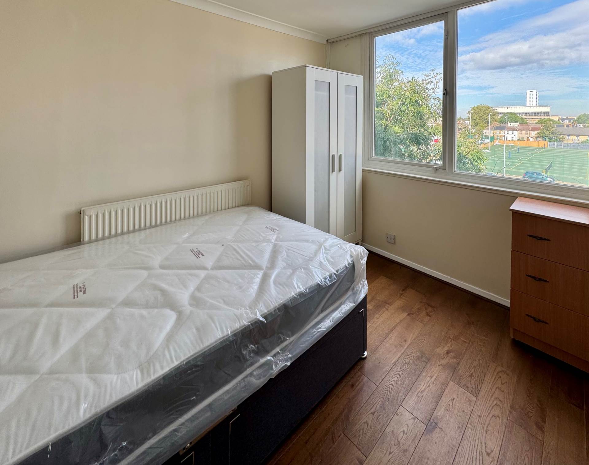 Deanery Road, Stratford, E15, Image 3
