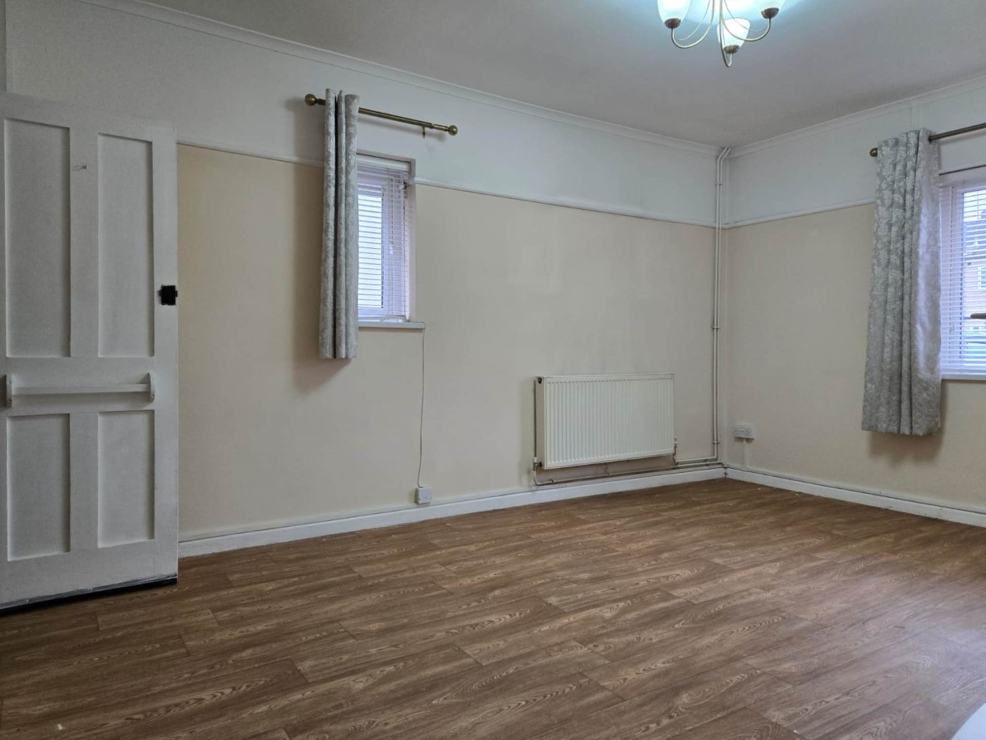 Burnside Road, Barking & Dagenham, RM8 1XD, Image 2