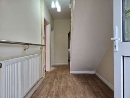 Burnside Road, Barking & Dagenham, RM8 1XD, Image 4