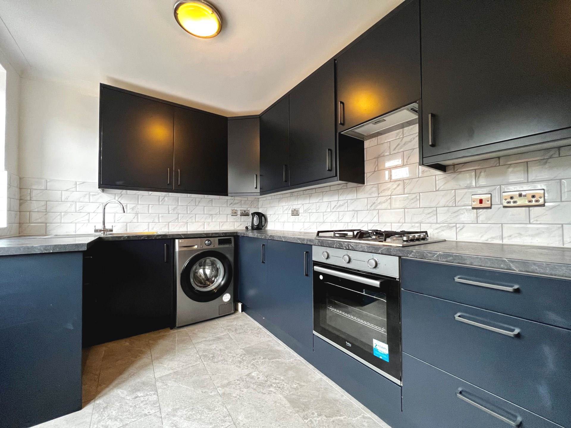 Goresbrook Road, Dagenham, RM9, Image 2