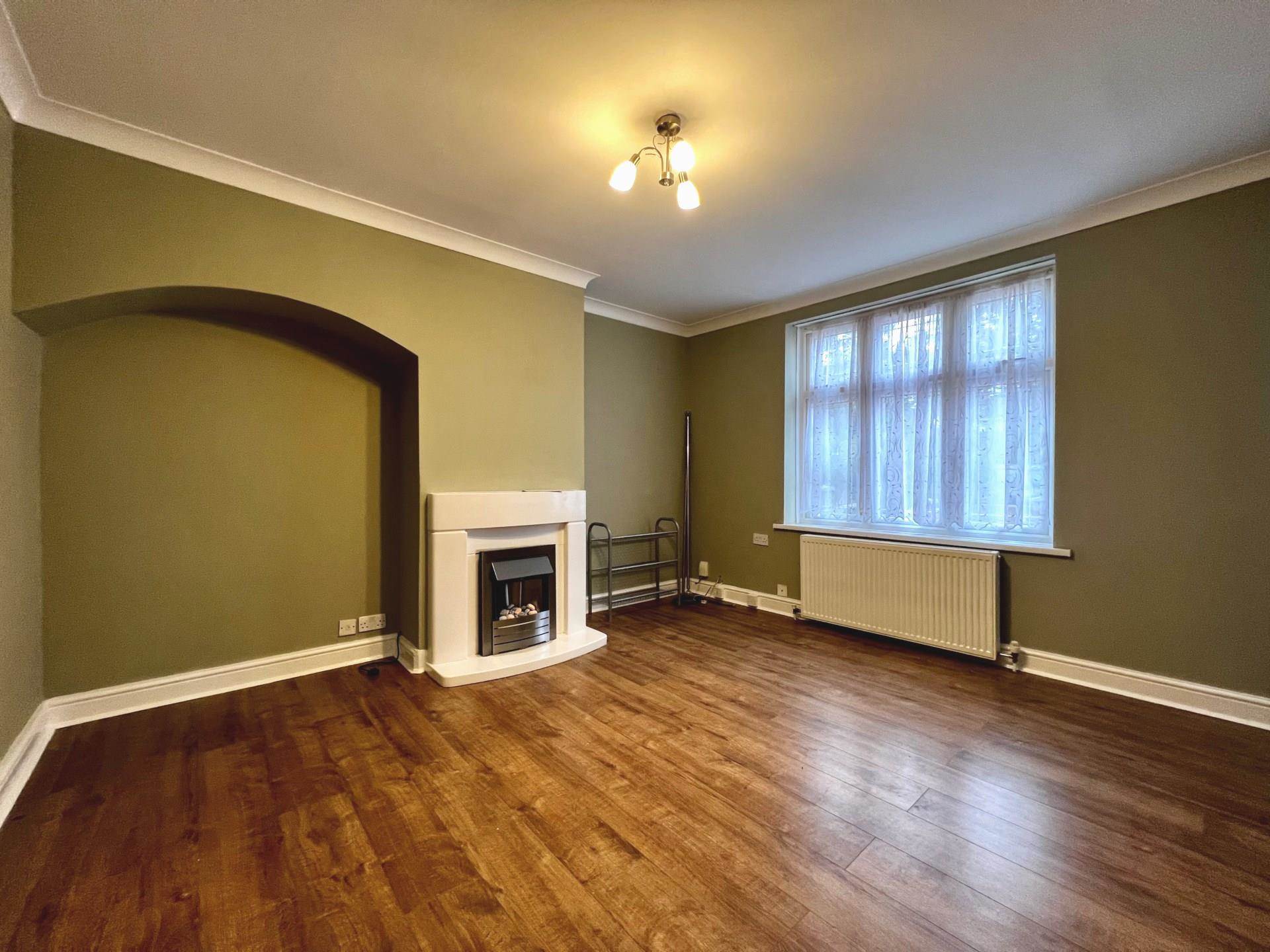 Goresbrook Road, Dagenham, RM9, Image 3