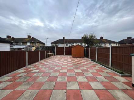 Goresbrook Road, Dagenham, RM9, Image 11